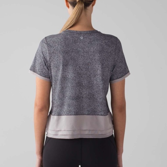 Lululemon Sole Training Short Sleeve Sea Spray Alpine White Dark Chrome - Picture 4 of 5